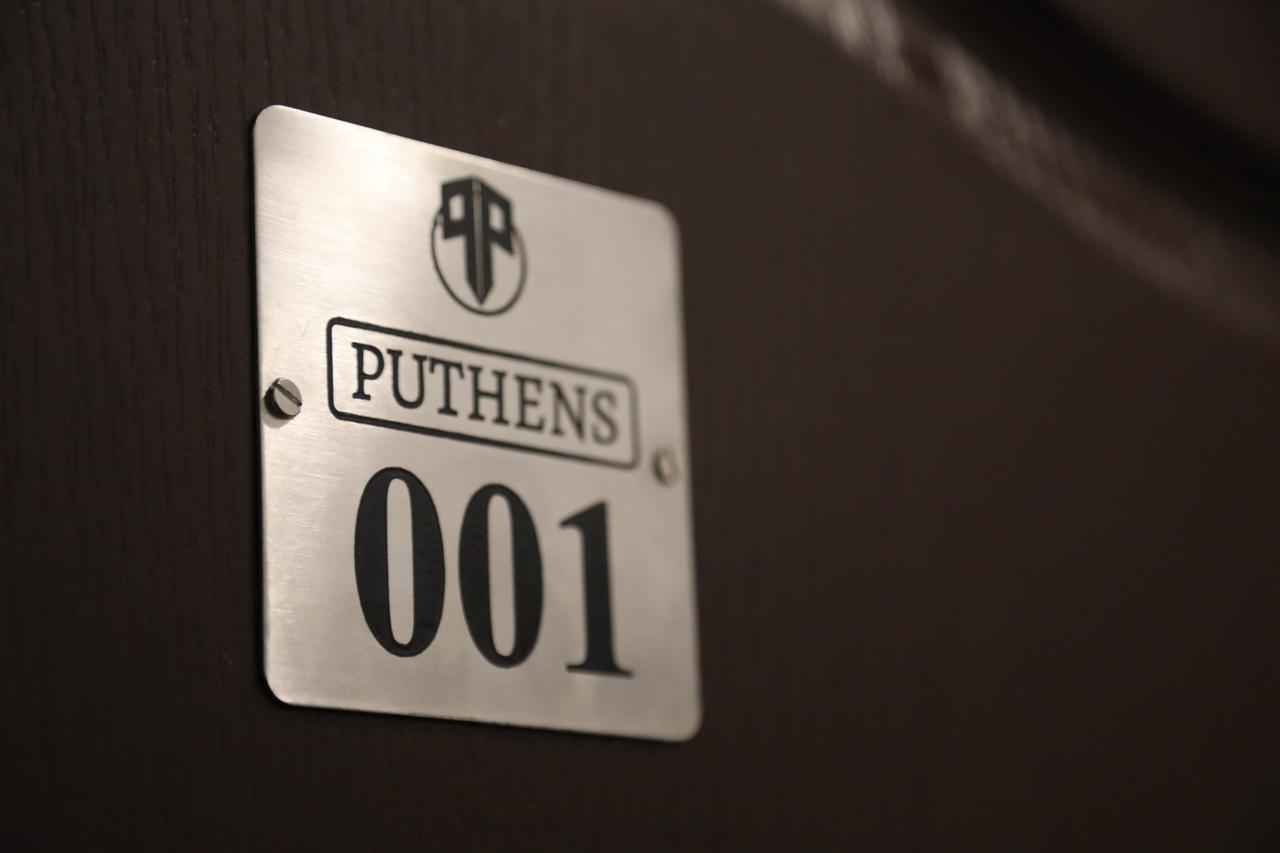 Puthens Clifton Inn Kottayam Exteriör bild